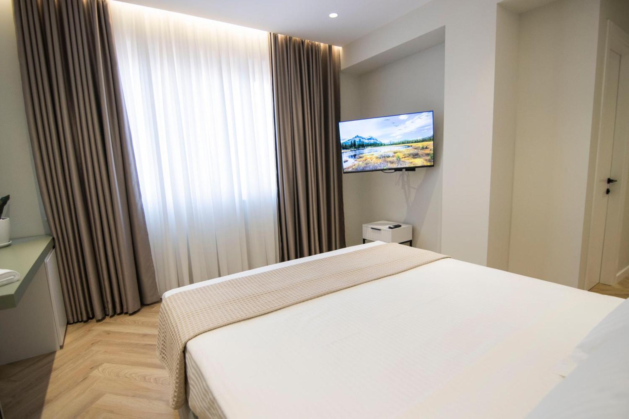 Mina Luxury Rooms Tiranë Eksteriør bilde