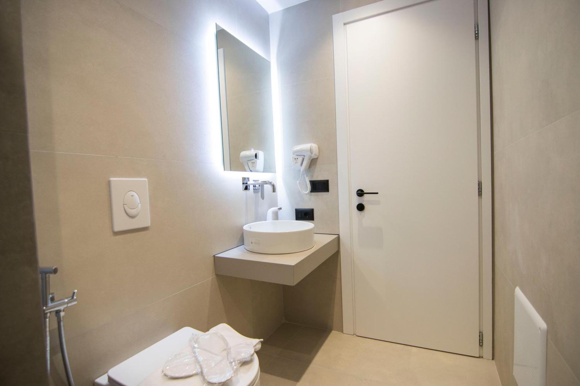 Mina Luxury Rooms Tiranë Eksteriør bilde