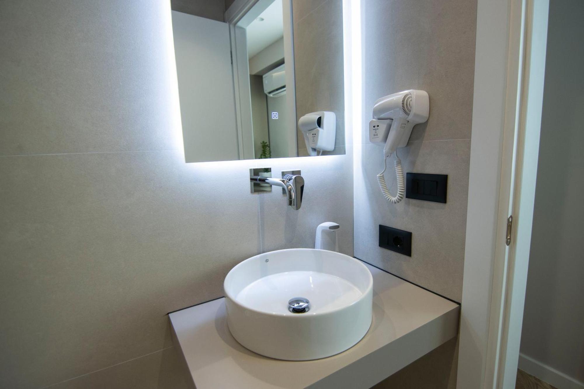 Mina Luxury Rooms Tiranë Eksteriør bilde