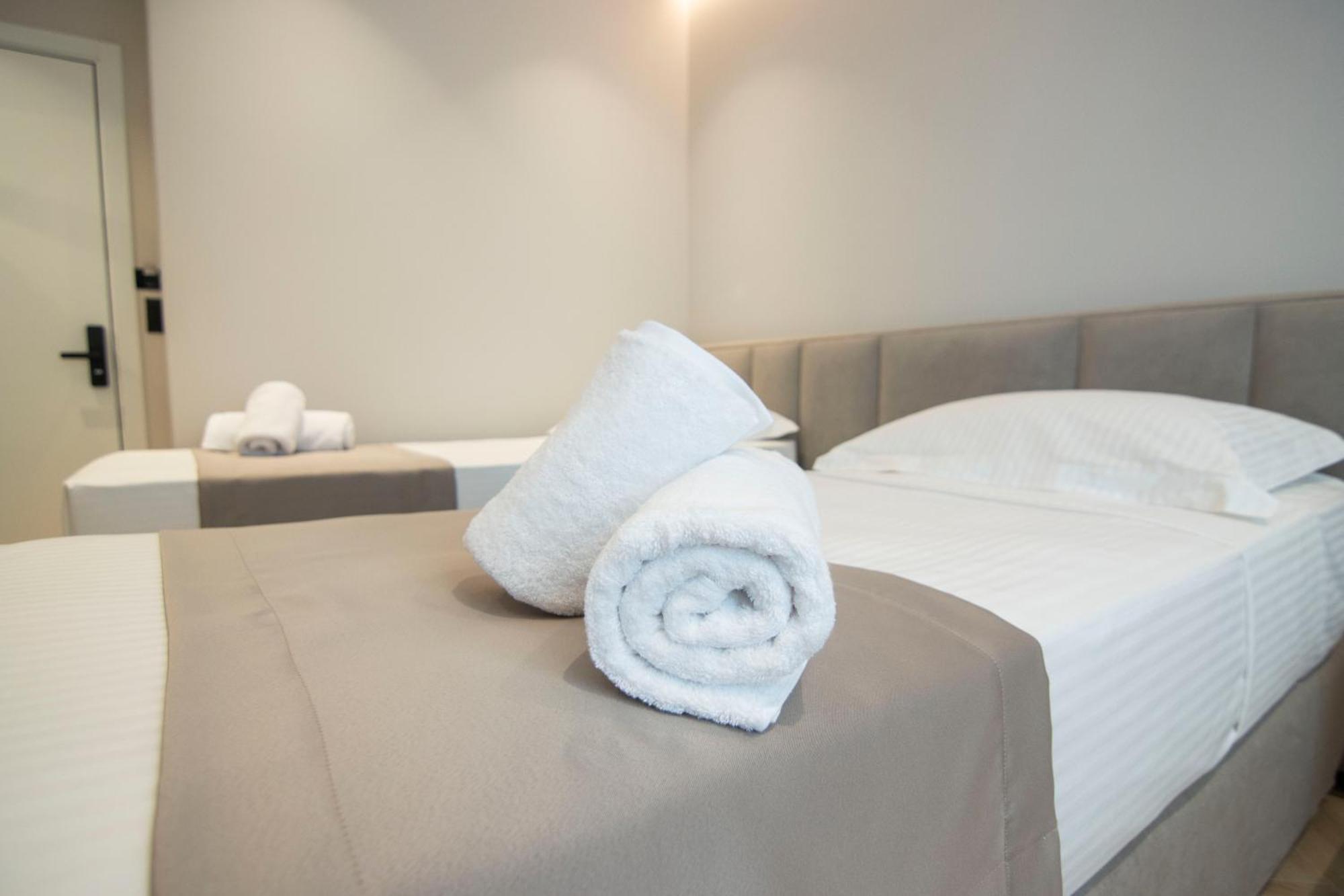 Mina Luxury Rooms Tiranë Eksteriør bilde